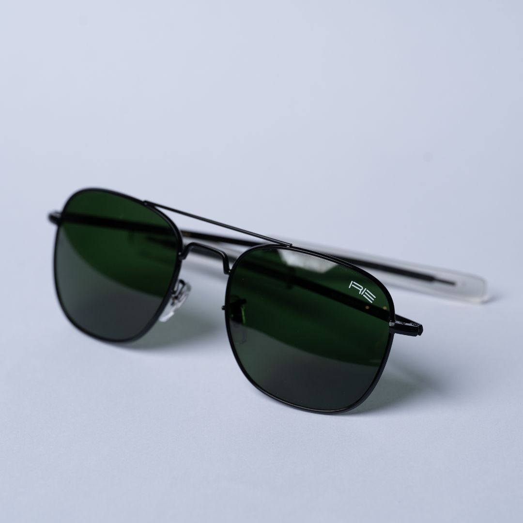 Jet Black Classic