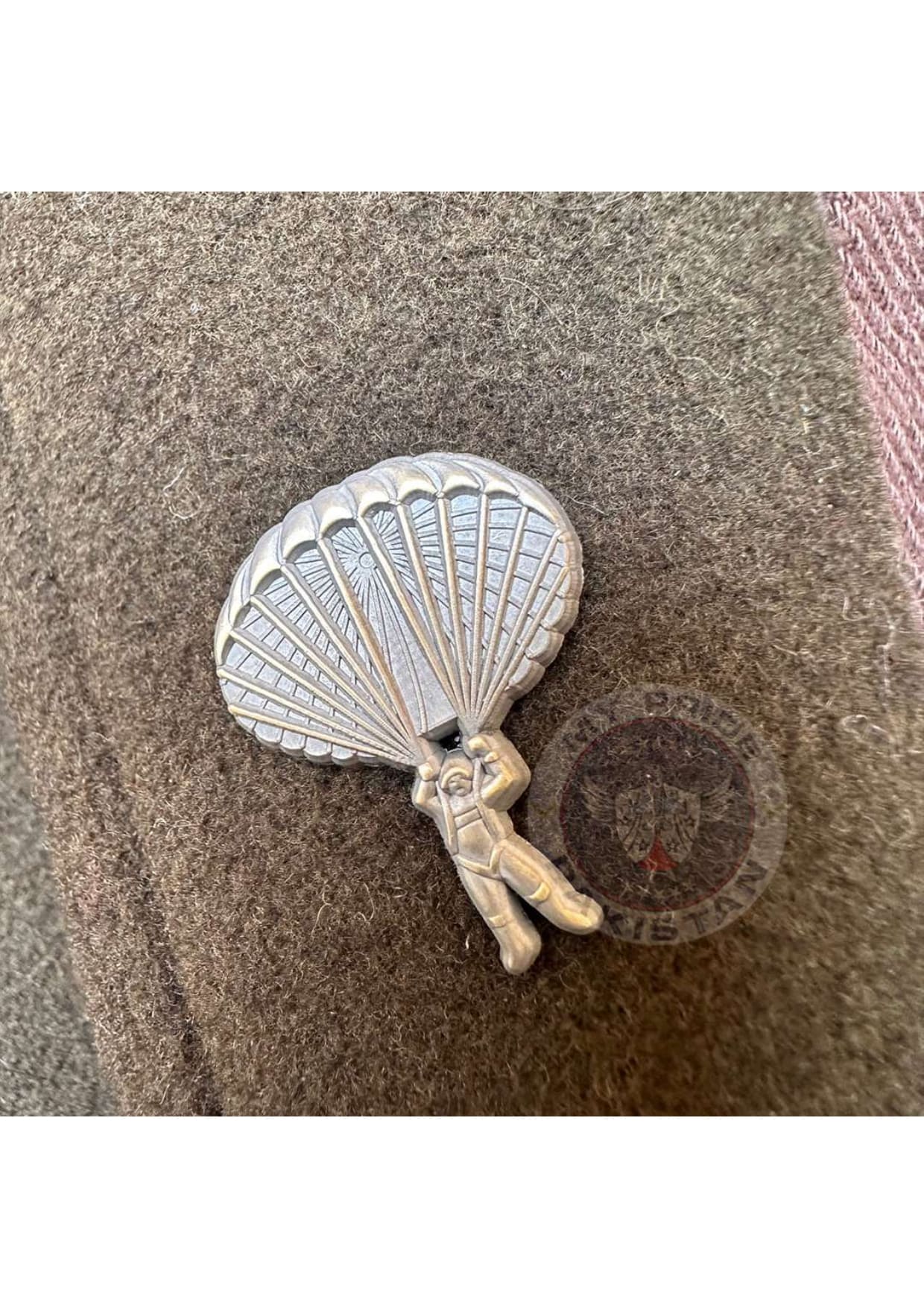 Pakistan Air Force Paratrooper Lapel Pin