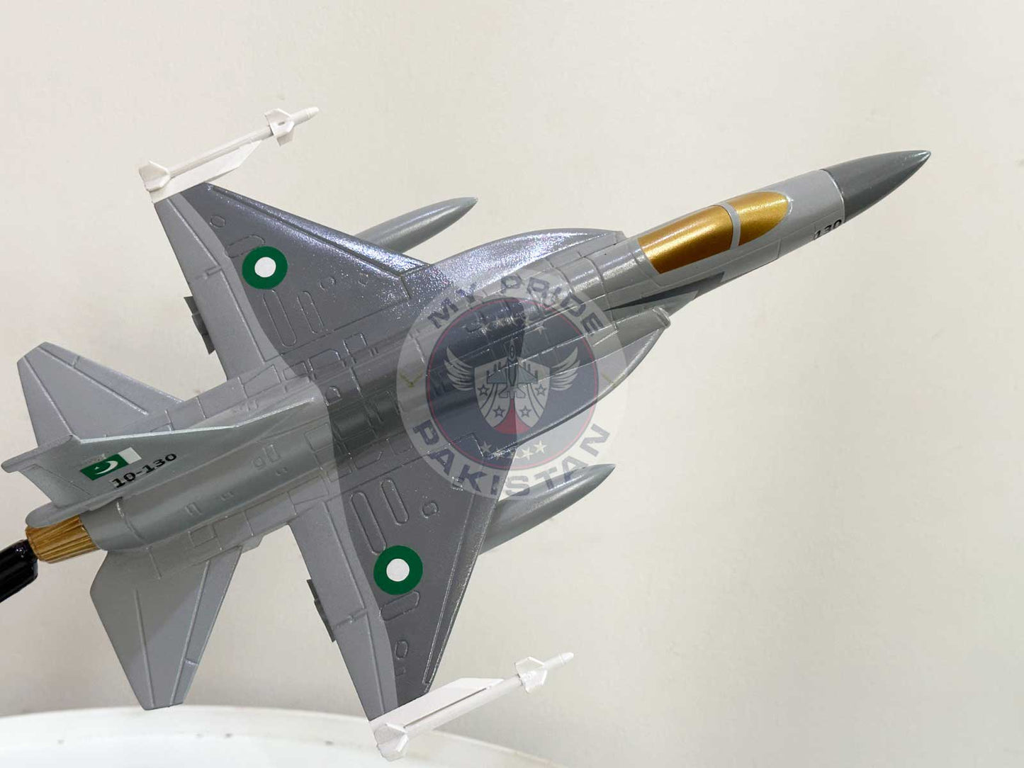JF-17 Thunder Fighter Jet Model (Glass Fiber Edition)