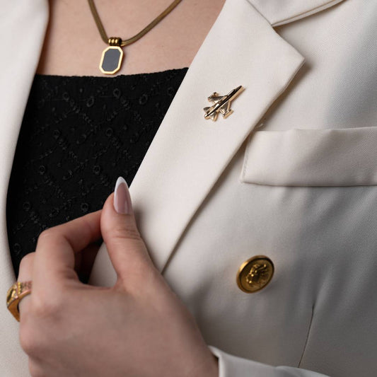 F-16 New Variant Lapel Pin - Golden