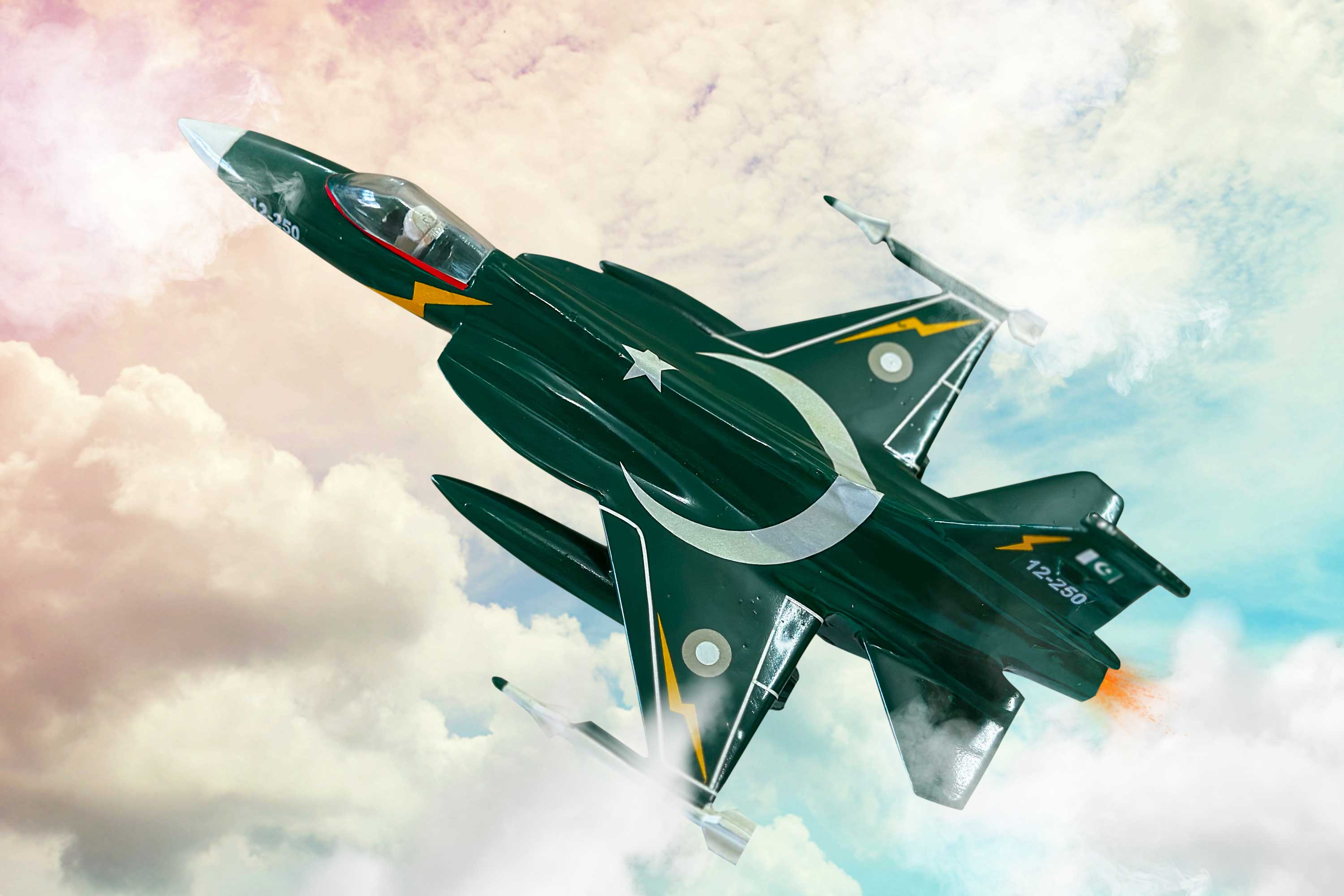 JF-17 Thunder Multi-role Fighter Model with Display Stand - My Pride